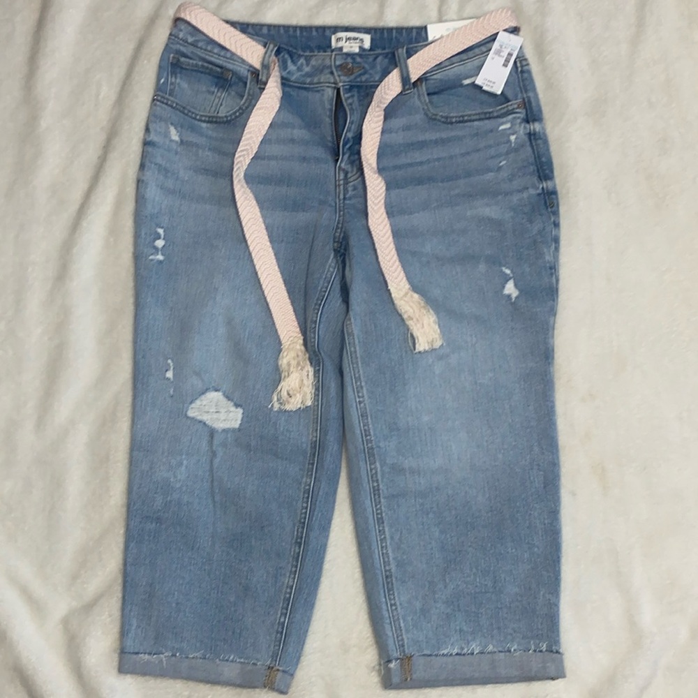NWT Maurice’s original fit capris size 12 with pink and white tie cloth belt
